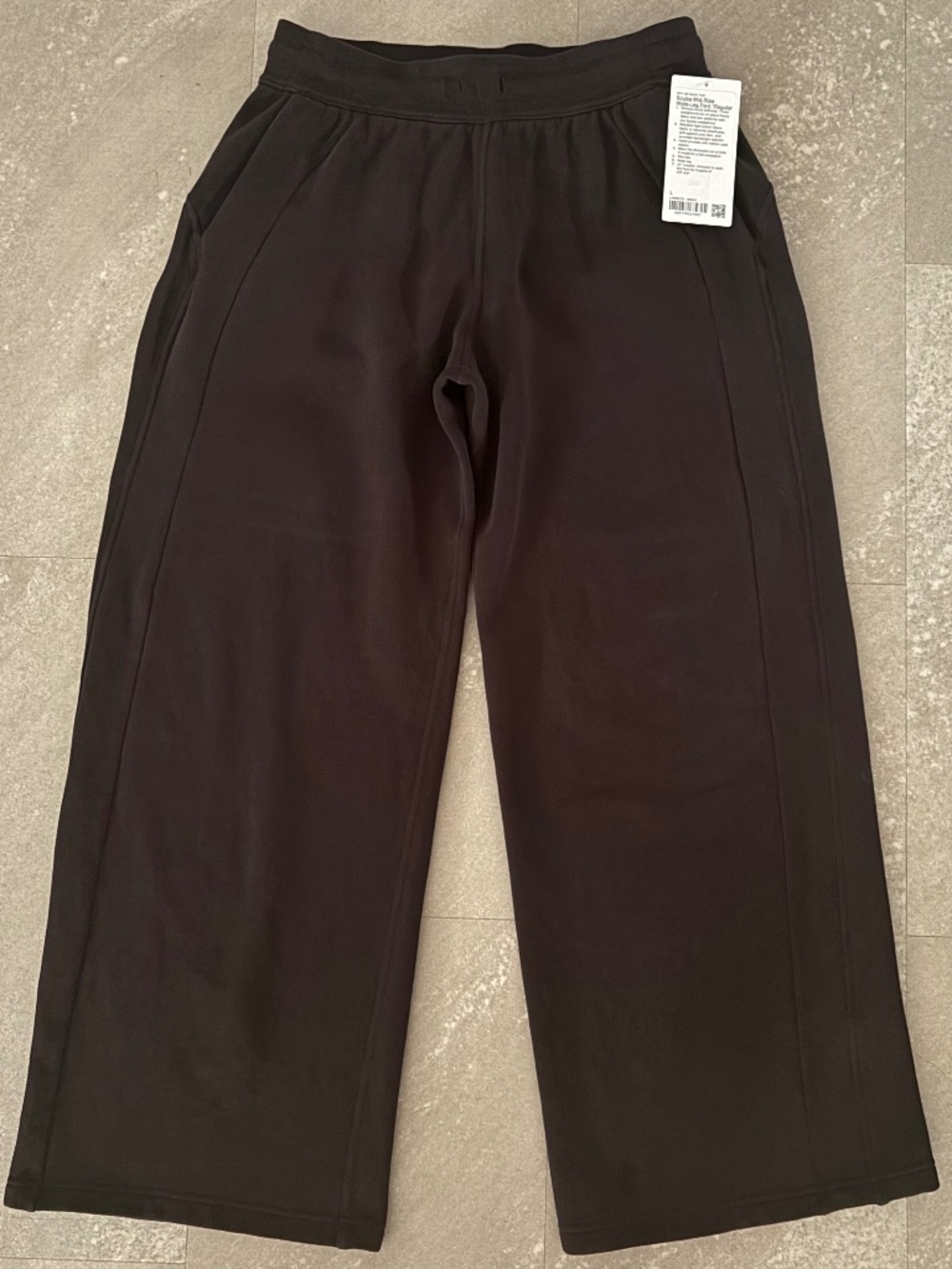Lululemon Mid-Rise Wide-Leg Pant *Regular